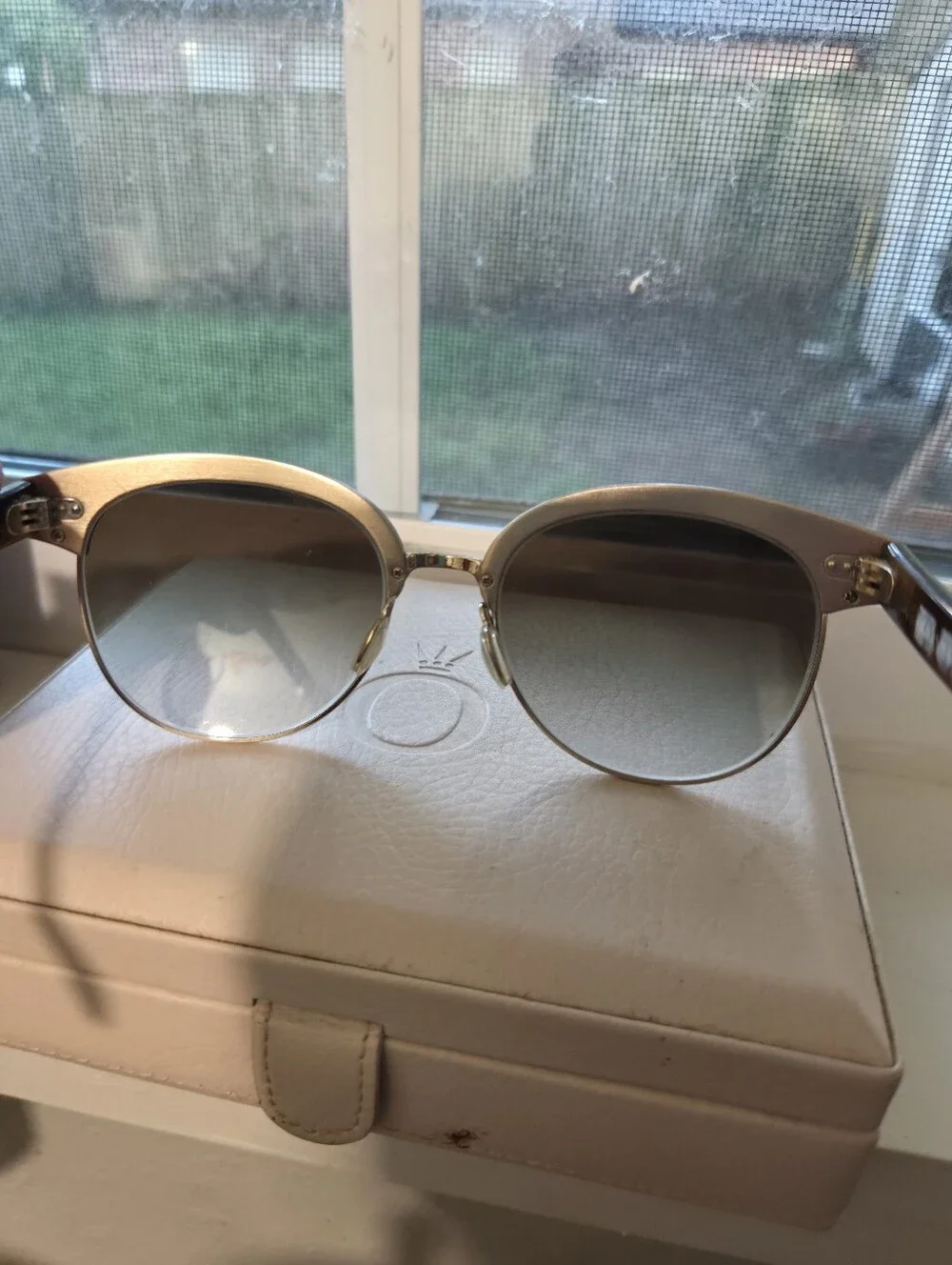 Oliver PEOPLES OV1467  Cat-Eye Women's Sunglasses in Gold